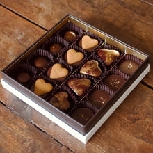 Lataa kuva Galleria-katseluun, 16 kpl Joulukonvehtirasia (VEG)