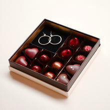 Lataa kuva Galleria-katseluun, Annan Suklaatehdas x Hopia Silver Lahjarasia "Kehrä"