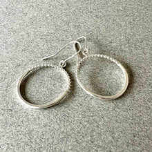 Lataa kuva Galleria-katseluun, Annan Suklaatehdas x Hopia Silver Lahjarasia "Kehrä"