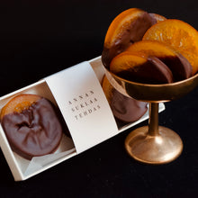 Lataa kuva Galleria-katseluun, Tummasuklaa &amp; Candied Orange Slices 140g
